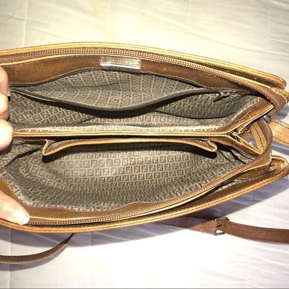 Fendi Brown genuine leather should bag - Picture 13 of 16